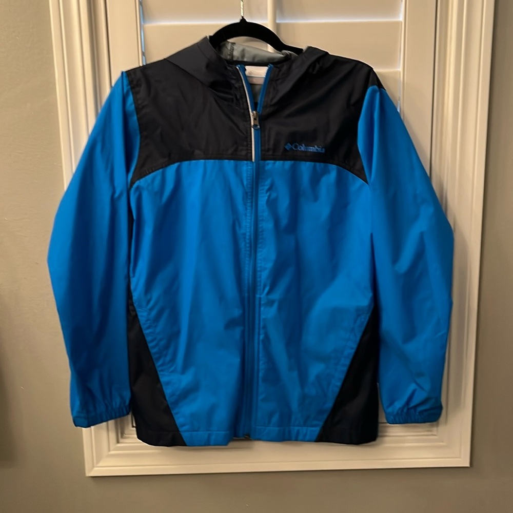 Boys large Columbia light-weight hooded rain jacket